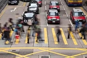 車輛右轉(zhuǎn)彎時(shí)不注意這些！兩本駕照都不夠扣，老司機(jī)都會(huì)犯錯(cuò)！