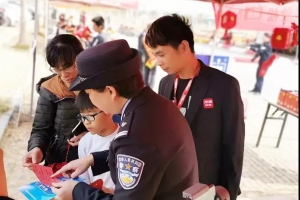90后司機(jī)的“品質(zhì)服務(wù)”法寶真管用，乘客花式點贊
