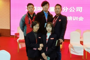 從辦公室文職到萬順叫車，重慶辣妹子的自由與自在